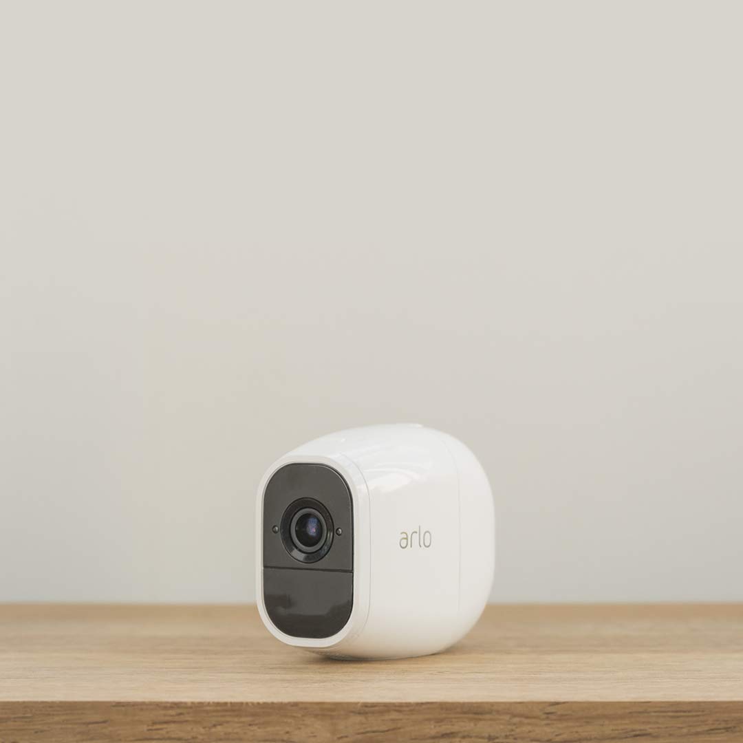Arlo Pro 2 – Wire-Free Home Security Camera with Siren | Rechargeable Battery, Night Vision, 2-Way Audio, Wall Mount | 1 Camera kit