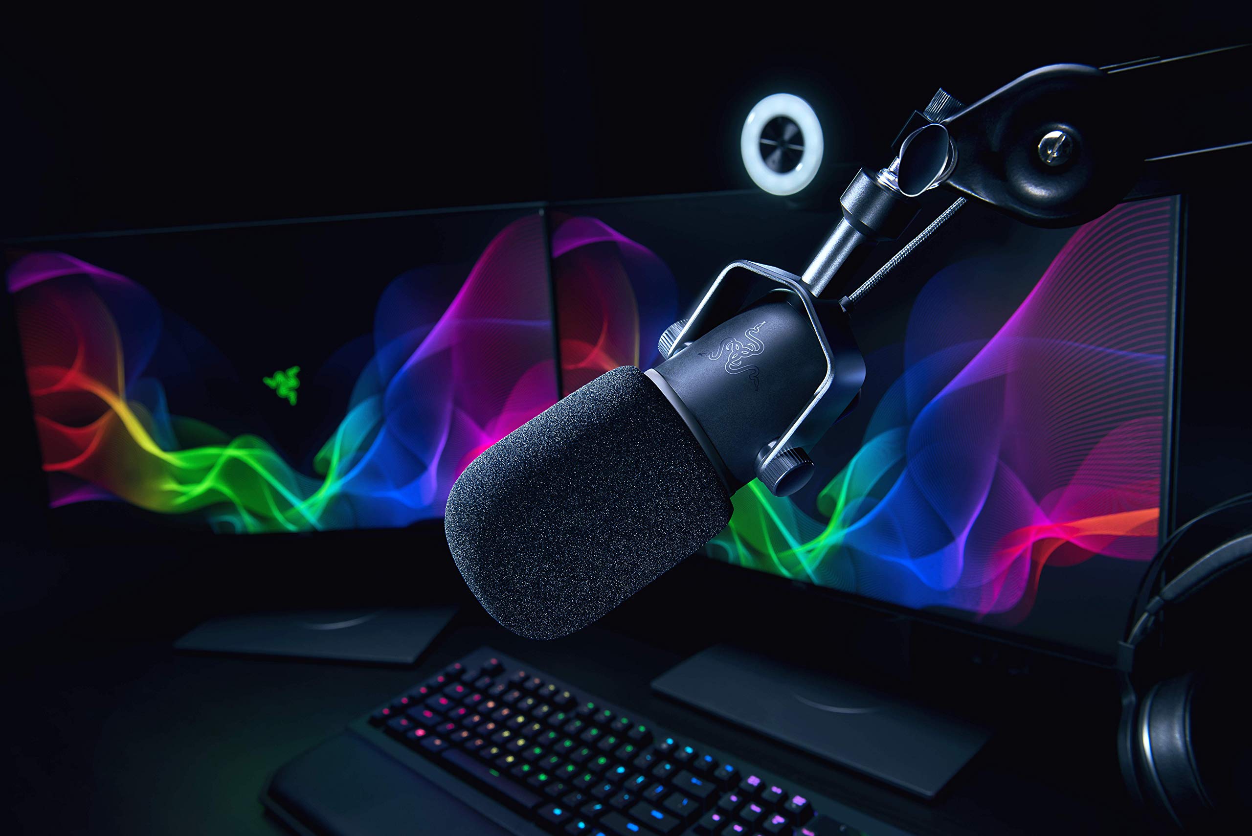 Razer Seiren Elite USB Streaming Microphone: Professional Grade High-Pass Filter – Built-In Shock Mount – Supercardiod Pick-Up Pattern – Anodized Aluminum – Matte Black