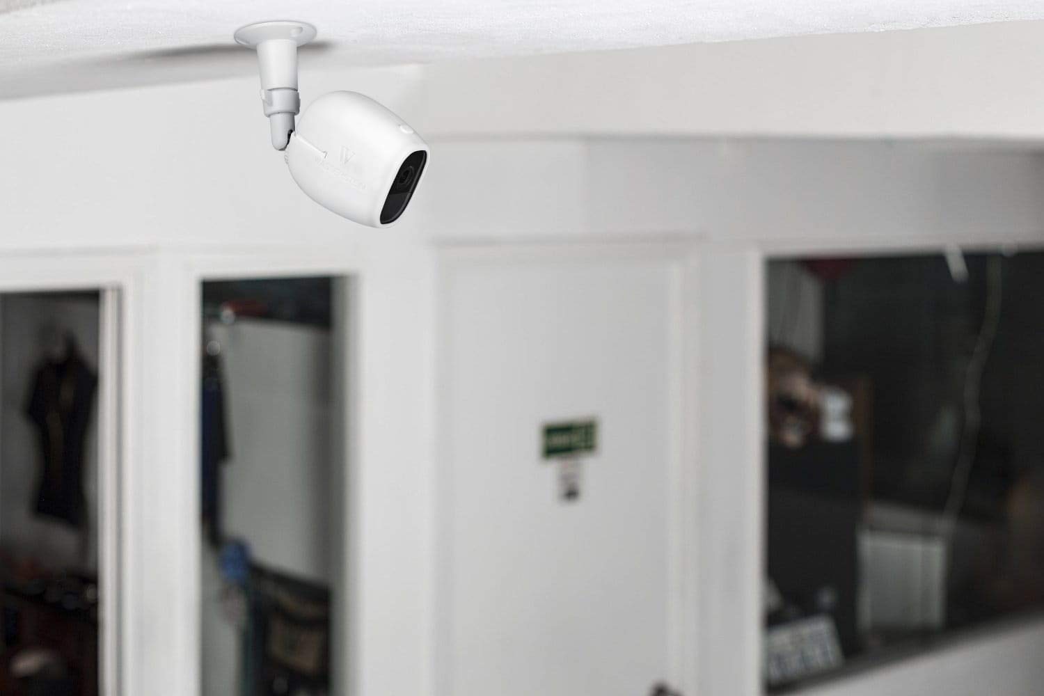 Security Metal Wall Mount and Silicone Skins Bundle Compatible with Arlo Pro and Arlo Pro 2 – Extra Flexibility and Protection for Your Arlo Cameras (3-Pack, White)